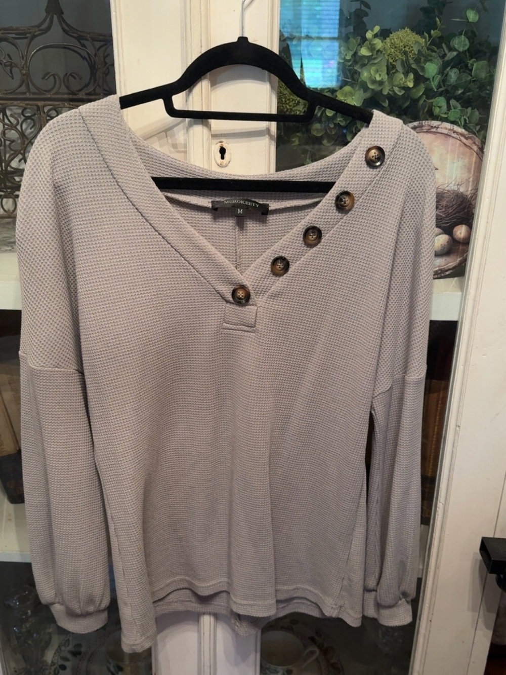 MEROKEETY Light Gray Waffle Knit Button Top